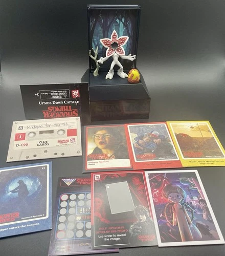 Yume Stranger Things Upside Down Capsule Demogorgon + Collectible Cards