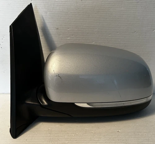 2015 - 2020 2021 Kia Sedona Driver Left 7 Pin Silver Signal Mirror OEM 1442