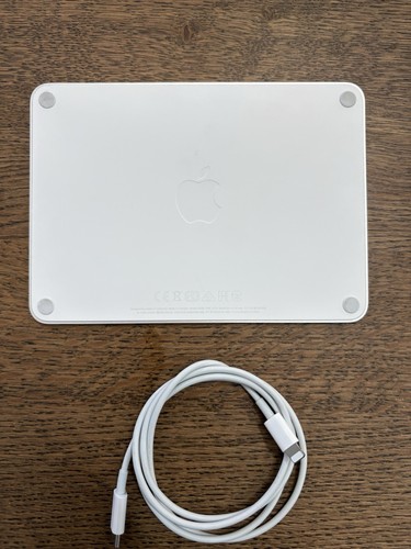 USED Apple Magic Trackpad 2 Model A1535 - Afbeelding 2 van 2