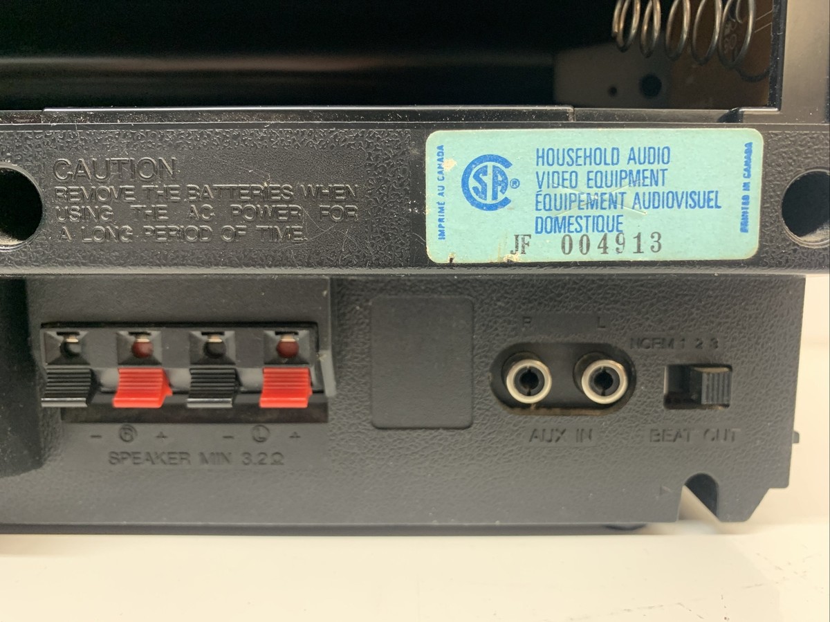 Vintage JVC Pc-30j Stereo Cassette Equalizer Boombox Radio Vintage JVC Pc-30j Stereo Cassette Equalizer Boombox Radio