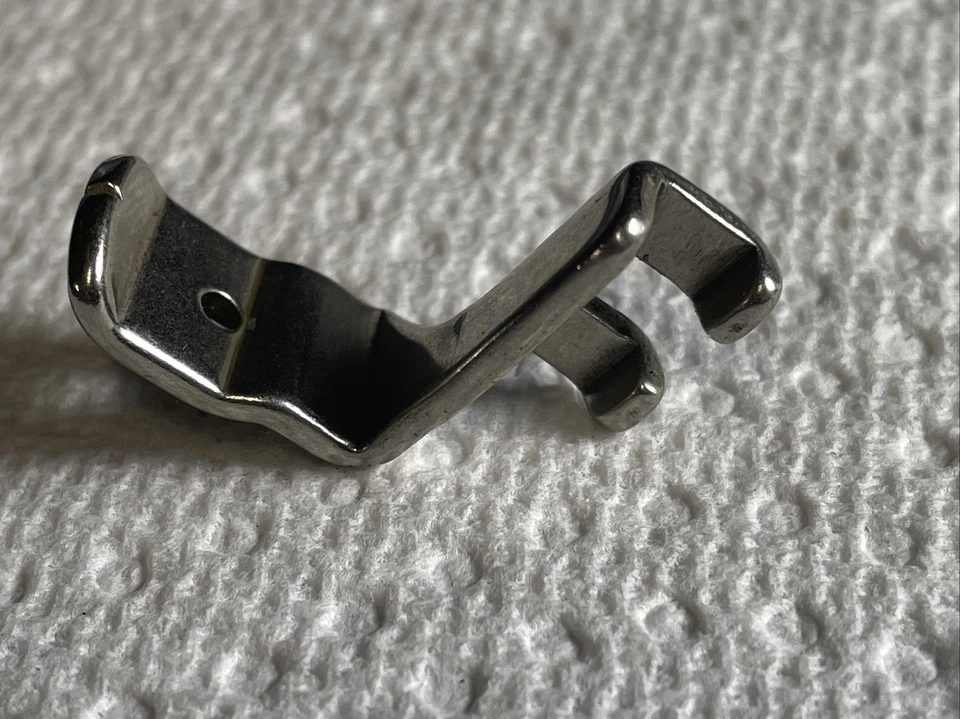 Singer Simanco Peso Pluma Vástago Bajo REUNIÓN FRUNCIDO pie 121441  Foto 4 de 4