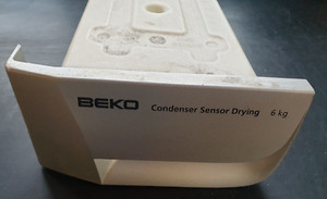 BEKO KONDENSATOR SENSOR WÄSCHETROCKNER 6KG DRCS68S - Wassertankeinheit Schublade - Silber