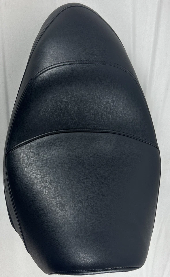 Kawasaki VN900C Vulcan 900 2007-2024 Custom Saddlemen Renegade Seat K07-12-002 - Image 3 of 4