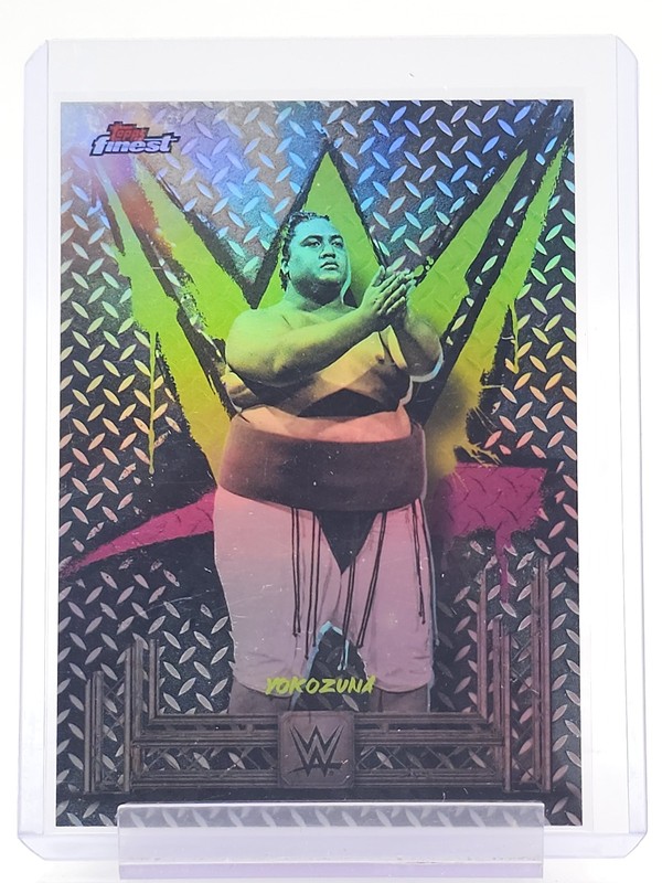 YOKOZUNA 2025 TOPPS FINEST WWE COMMON REFRACTOR #88 Q7183