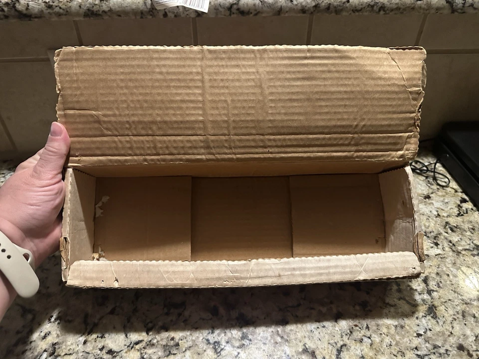 Rummikub Vintage Game Set with Case Made In Israel Original box - Image 3 of 4