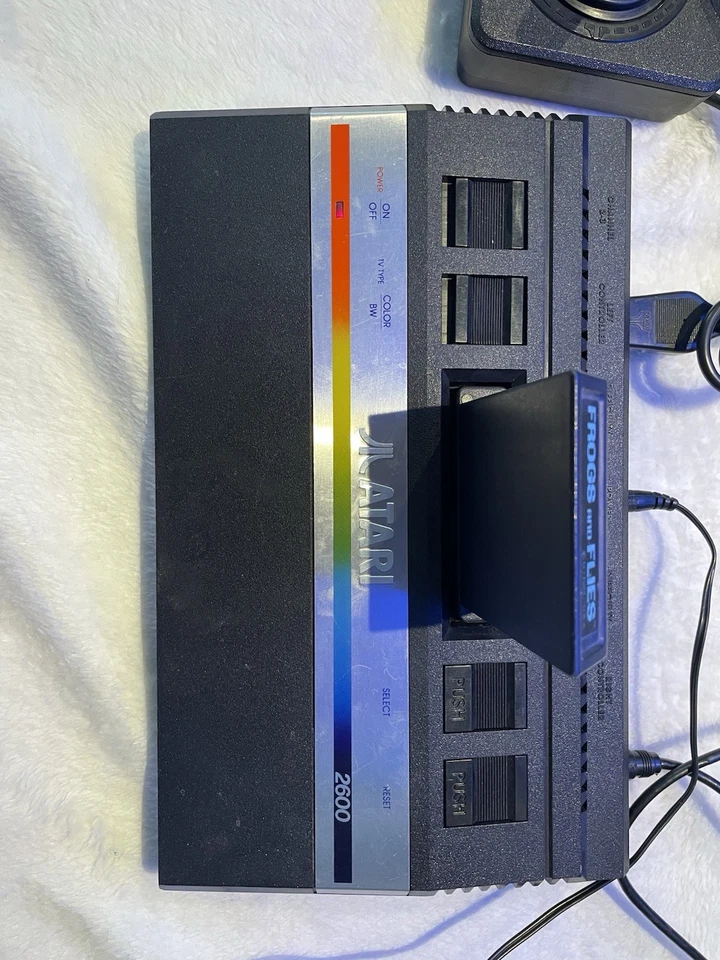 Atari 2600 Jr Short Rainbow Console and controller,game,Cables- Tested - Image 2 of 4