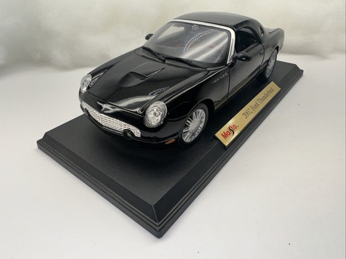 2002 Ford Thunderbird Die Cast Car 1:18 scale by Maisto Removable Hard Top. Used - Picture 3 of 14