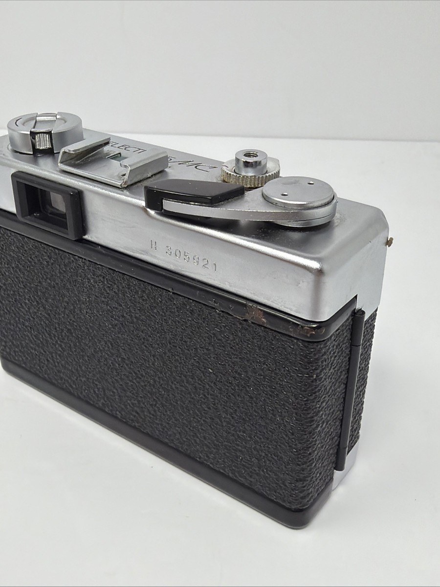 Yashica Electro 35 MC Rangefinder 35mm Film Camera 40mm f2.8 w