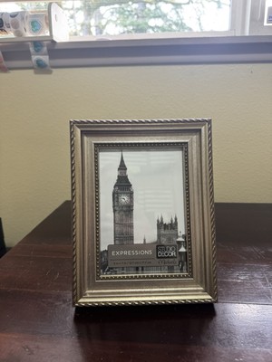 Expressions Gold Trim Frame Size 5 X 7 Desk Or Wall Hang Frame 