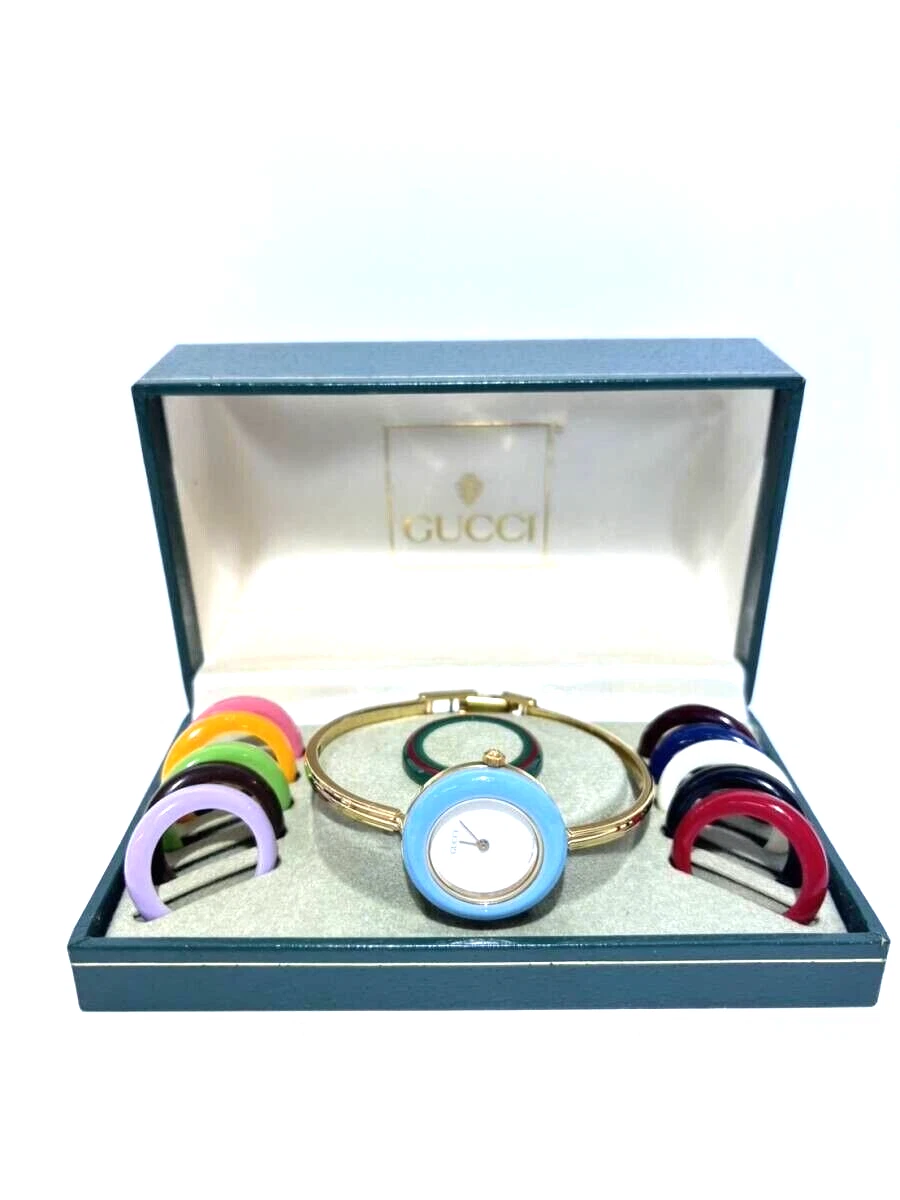 Montre Gucci à lunette changeante 11/12,2 bracelet doré montre quart pour femme