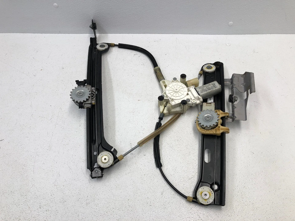 Motor regulador ventana trasera derecha 13-15 BMW F06 650i 640i Gran Coupé 1486 OEM Foto 2 de 4