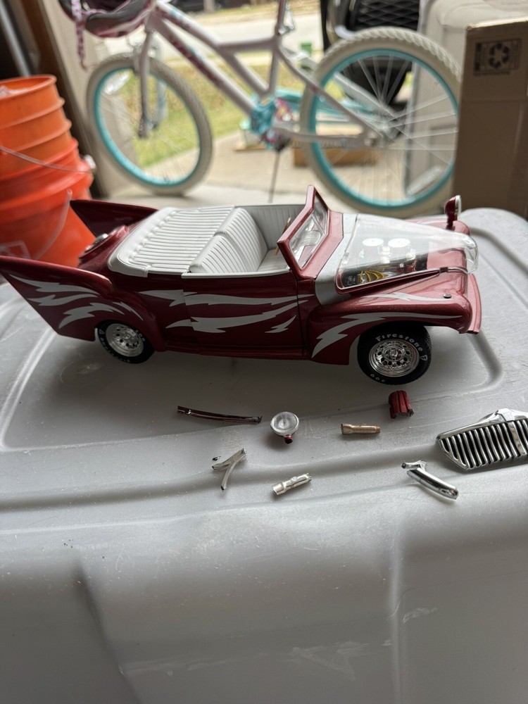 Joyride 1:18 Greased Lightning - Damaged