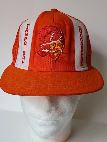 Vintage Tampa Bay Buccaneers SnapBack 