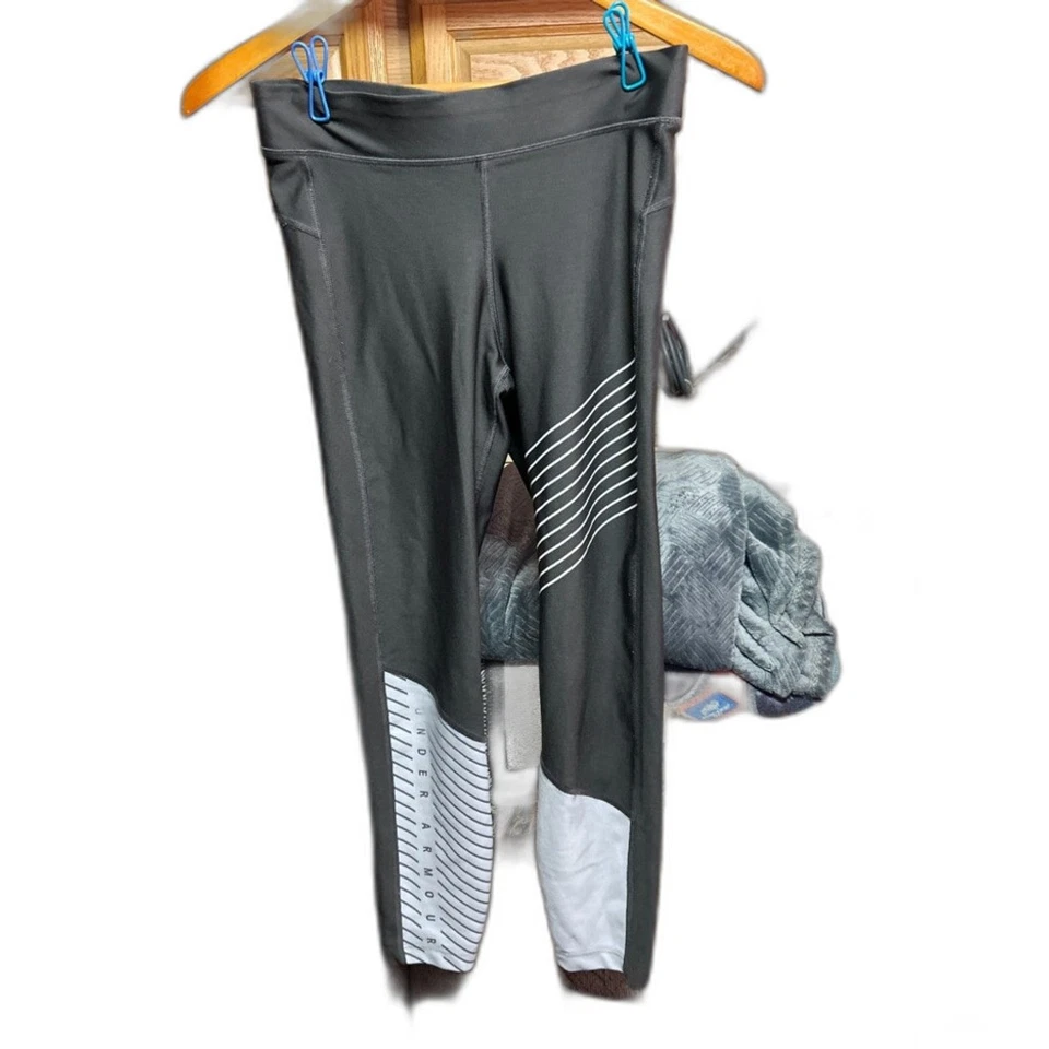 Under Armour Women's HeatGear Compression Leggings, Black/Gray, Size Medium - Image 2 of 4