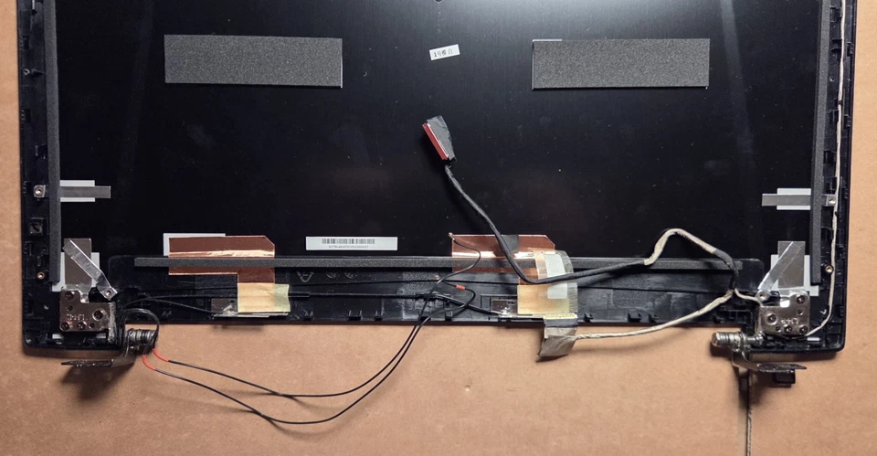 Original Displaydeckel MSI GT72 2QE/GT72 6QE/GT72S 6QE Dominator, Wlan Antenne.. - Bild 3 von 4