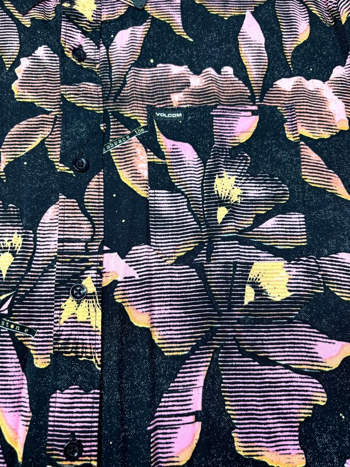 Volcom Mens Hawaiian Aloha Short Sleeve Viscose Black Multi Shirt X Large XL - Image 2 of 4