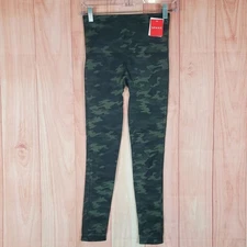 Spanx Look At Me Now Seamless Leggings Womens M Green Camouflage Nylon Stretch