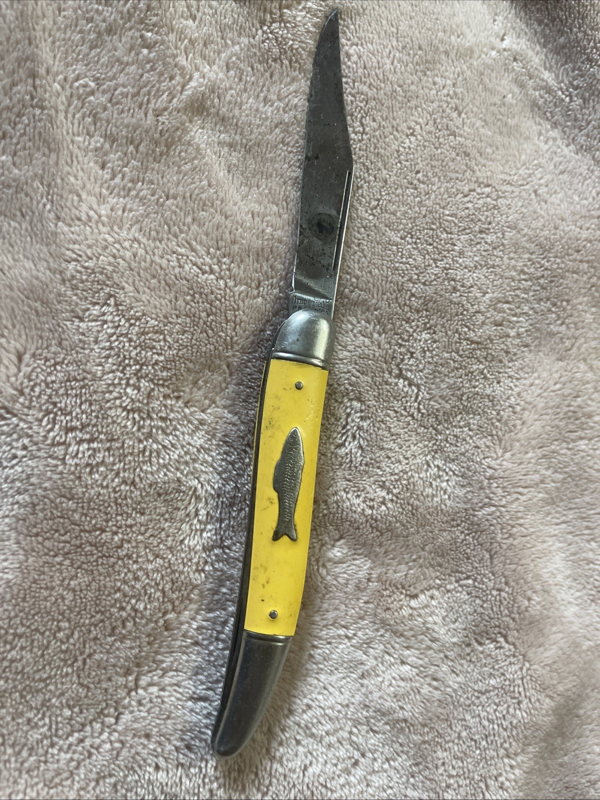 Vintage Imperial Folding Fishing Knife Prov. R.I. USA . Pearl