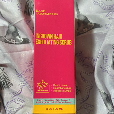 BASE LABORATORIES Ingrown Hair Exfoliating Scrub AHA/BHA Green Tea 3 oz