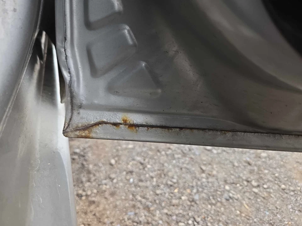 Rear Door CHEVY SILVERADO 1500 Right 01 02 03 04 05 06 07 - Изображение 4 из 4