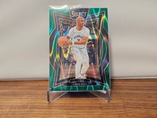 Chris Paul #22 Panini Select 2024–2025 Green Tectonic Prizm Basketball Card