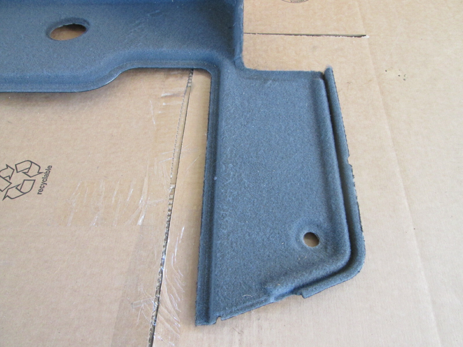 Ferrari California - Rear Trunk Tank Carpet # 82850700