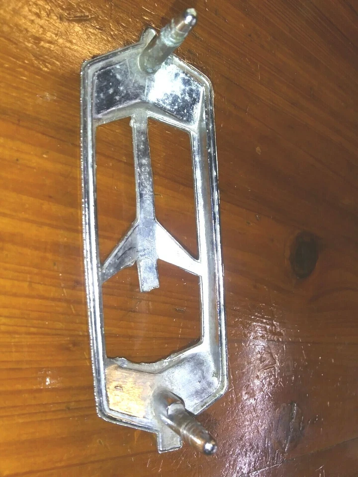 ++ 1968 Oldsmobile F85 Cutlass Supreme Side Rear Marker LH 400841 Good Used - Image 3 of 3