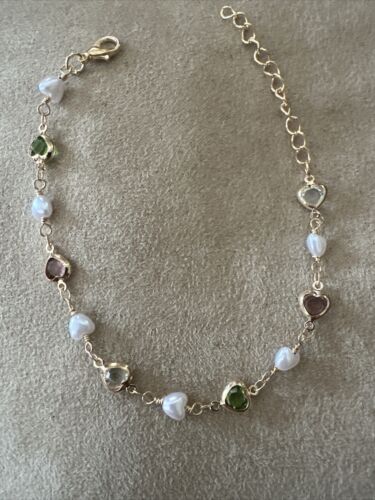Gold W/Green & Purple Faux Gem Hearts & Also heart Pearls Adjustable Bracelet - Picture 3 of 7