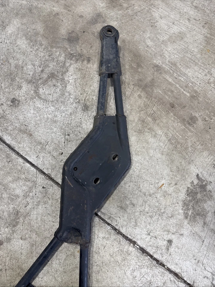 07-13 Infiniti EX35 G25 M37 G37x AWD Subchasis delantero Soporte travesaño OEM Foto 4 de 4