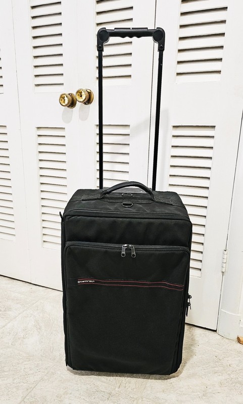 Tamrac Nylon Rolling Strongbox Camera Case 23.5x14x11" Sturdy Luggage Lock & Key