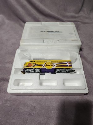 Bachmann Hawthorne Village HO Scale LA Las Angeles Lakers NBA Locomotive Train