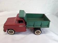 VINTAGE TONKA DUMP TRUCK RED & GREEN - ORIGINAL 1960S