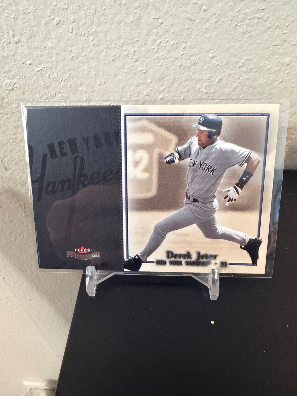 2004 Fleer Patchworks - Derek Jeter #83 New York Yankees