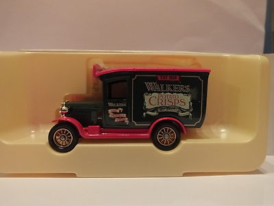 LLEDO LP21 078A - CHEVROLET VAN - WALKERS KARTOFFELCHIPS - WEISSE VERPACKUNG BOX #16