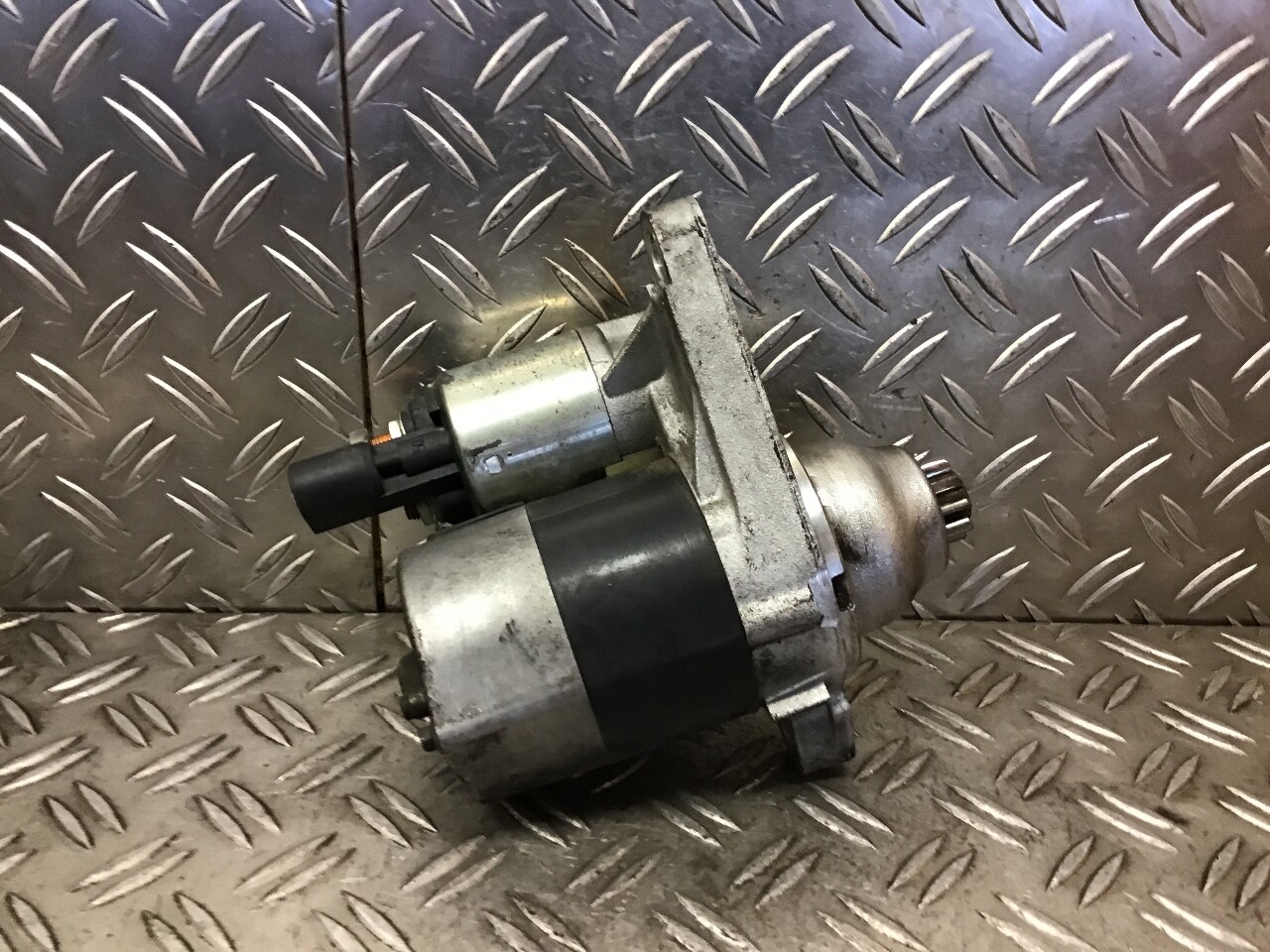 469377 Anlasser VW Starter Golf V (1K) 1.4 02T911024B | eBay 