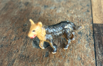 Altes Spielzeug /Schäferhund stehend-  2,5 cm groß