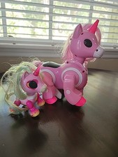 Vivitar Robo: Dancing Robot Unicorn, Pink, Lights Up, Wiggling Head Small