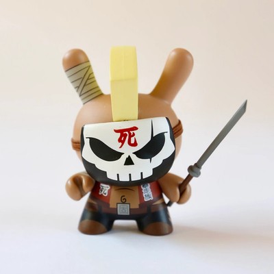 Kidrobot Huck Gee Post Apocalypse 2012 3'' Dunny Series Chase Skullhead
