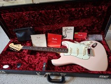 Fender American Original '60s Stratocaster Electric Guitar in Shell Pink