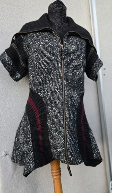 Unique Jean paul gaultier Italy wool sweater coat size 6/8/10/I 40/M/Medium