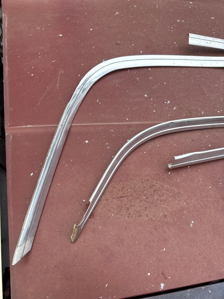 Chevrolet El Camino GMC Caballero 1978 1987 juego de 4 molduras de ventana trasera Foto 2 de 4