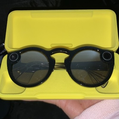 Snap Inc. Spectacles 2nd Gen Smart Glasses Black w/ Case & Accessories Water Res