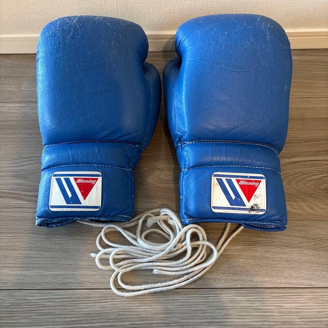 Winning Boxing Gloves PT-1500 Blue 12 oz Vintage Lace-up type Used