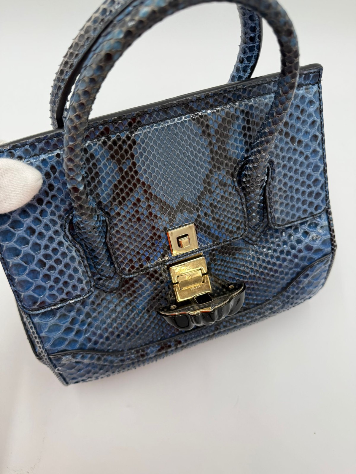 VERSACE PALAZZO EMPIRE BLUE PYTHON LEATHER BAG - image 5