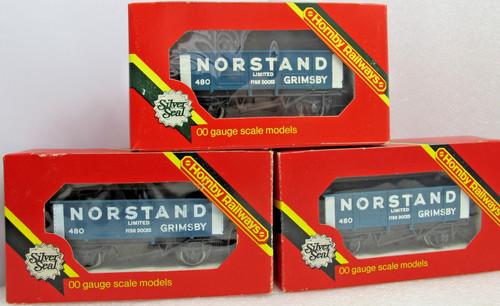 Hornby R220 Norstand Mineral Wagons - Boxed - (3605) | Condition: Used