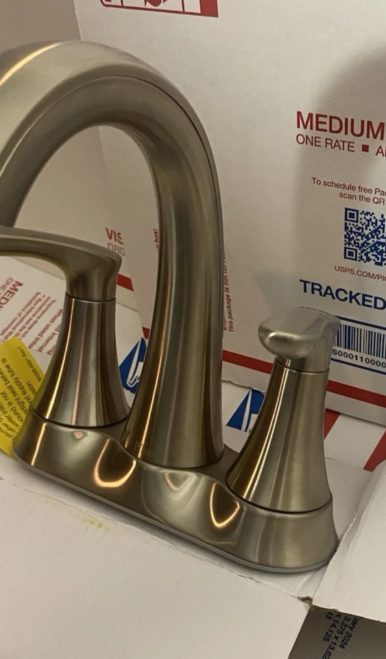 Grifo de baño Pfister Weller LG48-WR0K acabado níquel cepillado nuevo de stock - nuevo caja abierta Foto 4 de 4