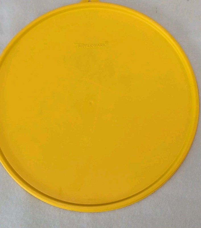 Tupperware 1832 YELLOW Replacement Lid Top Seal 10” for 1831,33,34,35 Bowl T tab