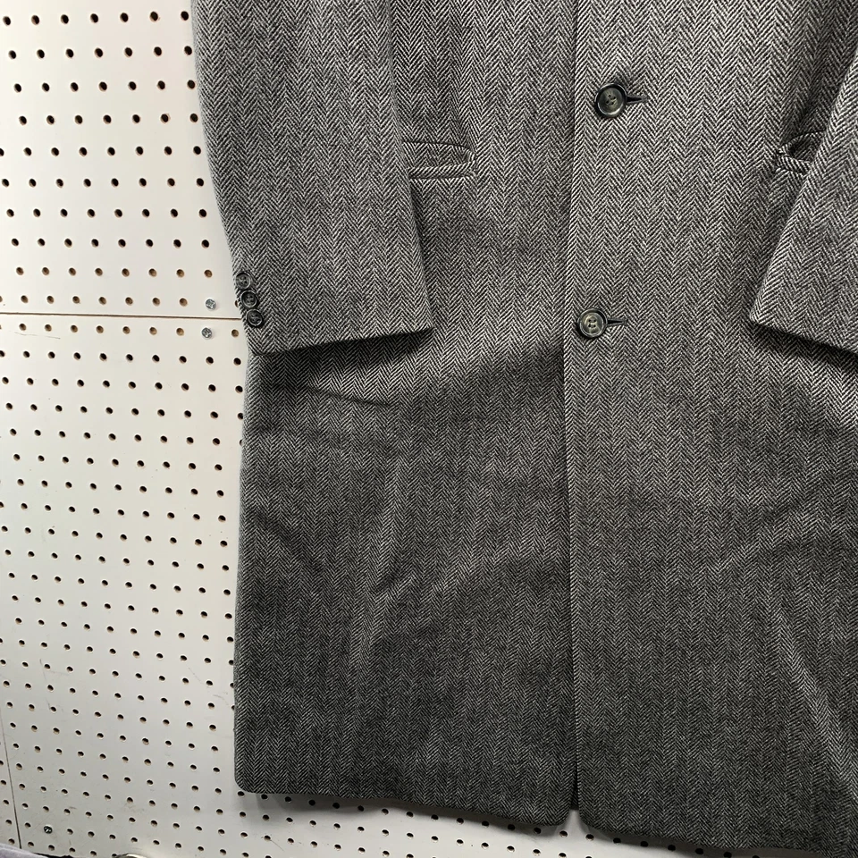 VTG Hammersley Family Cloth Herringbone Overcoat Gray Men 37R Fit S Made England - Image 4 of 4