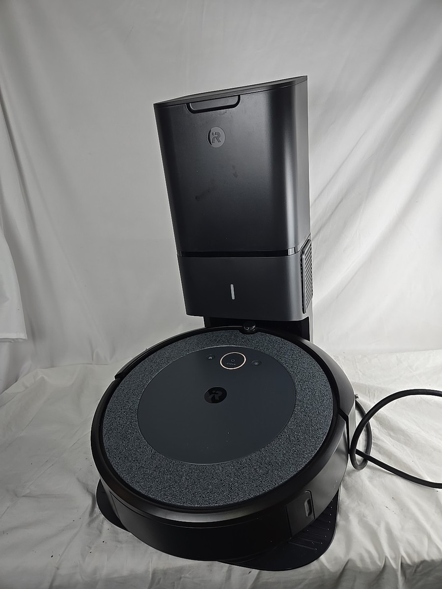 iRobot Roomba i3 本体 ブラック iRobot Roomba i3 Self-Emptying Robot Vacuum Cleaner - Black | eBay