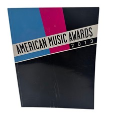 2013 American Music Awards Official Program Book AMA Souvenir Collectible